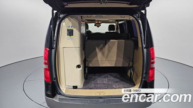 Hyundai Starex 2019 — photo 26