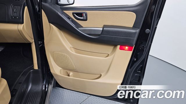 Hyundai Starex 2019 — photo 14