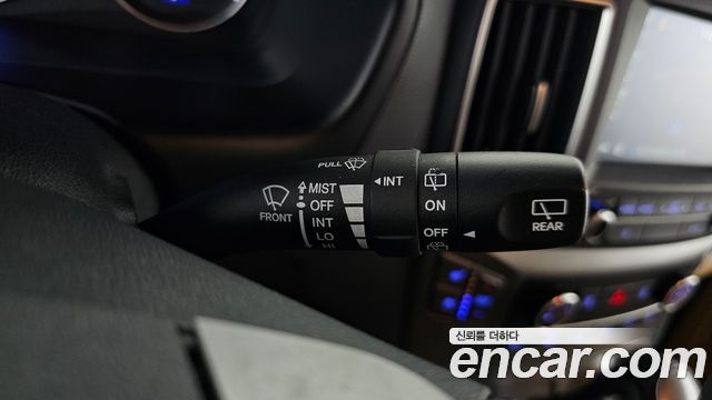 Hyundai Starex 2019 — photo 27