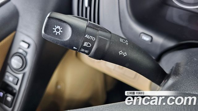 Hyundai Starex 2019 — photo 28