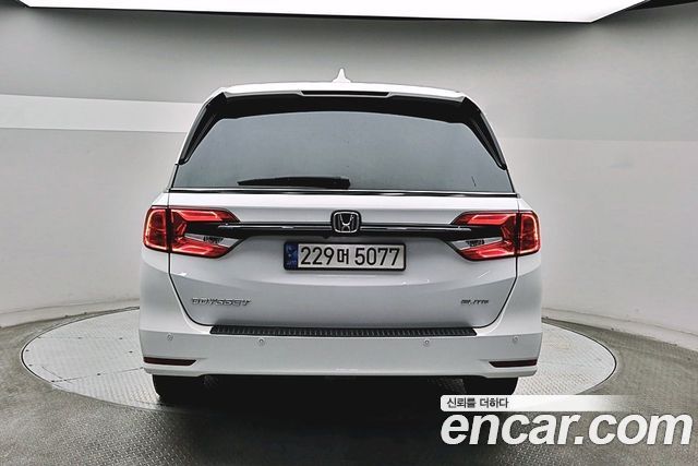 Honda Odyssey 2023 — photo 2