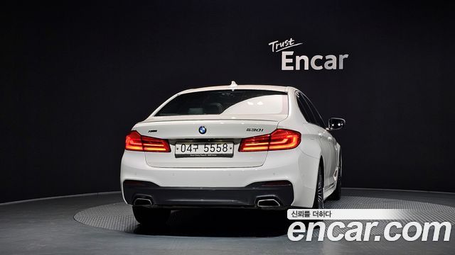 BMW 5-Series 2019 — photo 4