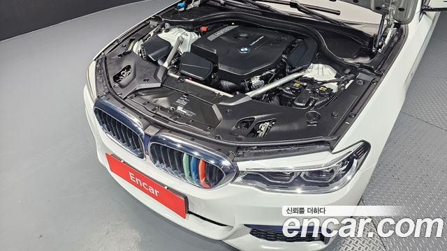BMW 5-Series 2019 — photo 6