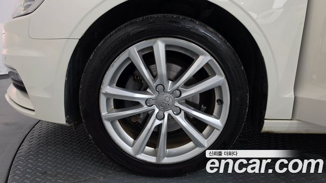 Audi A3 2015 — photo 5