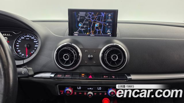 Audi A3 2015 — photo 15