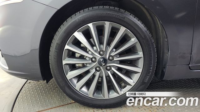 Kia K7 2017 — photo 5