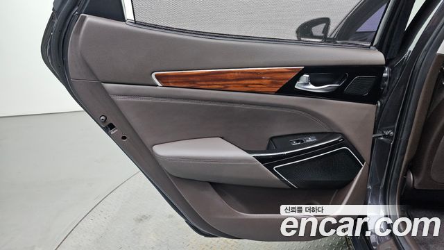 Kia K7 2017 — photo 15