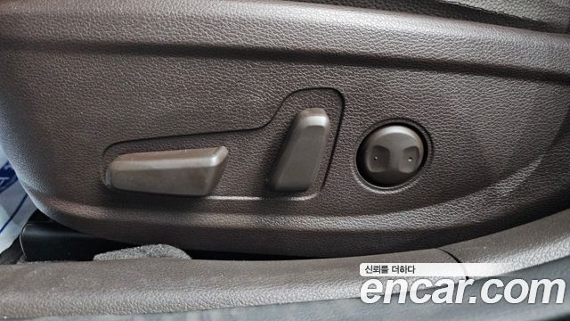 Kia K7 2017 — photo 32
