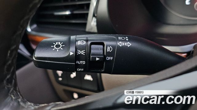 Kia K7 2017 — photo 35