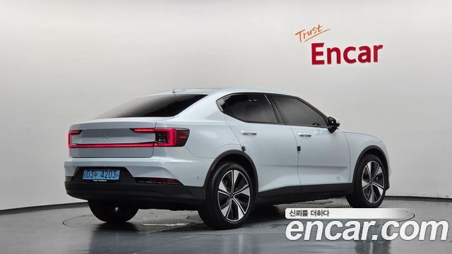 Polestar Polestar 2 2023 — photo 2