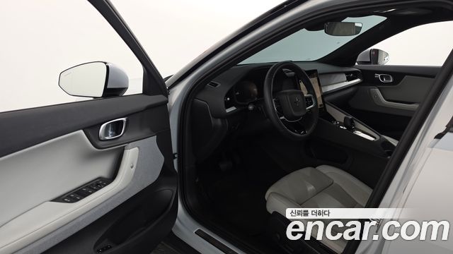 Polestar Polestar 2 2023 — photo 13