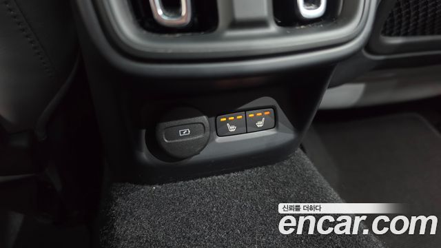 Polestar Polestar 2 2023 — photo 21