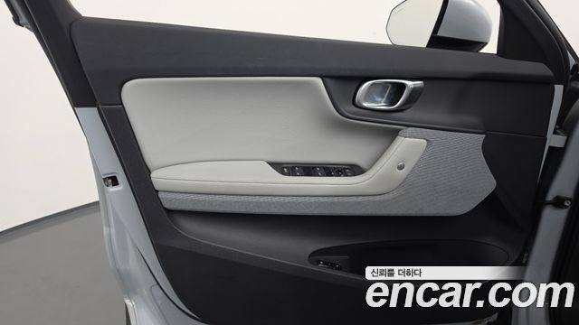 Polestar Polestar 2 2023 — photo 14