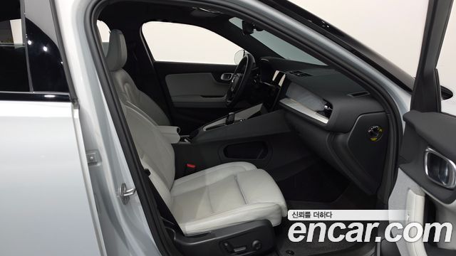Polestar Polestar 2 2023 — photo 16