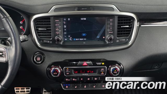 Kia Sorento 2019 — photo 14