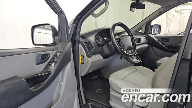 Hyundai Starex 2018 — photo 10
