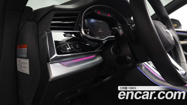 Audi Q8 2021 — photo 30