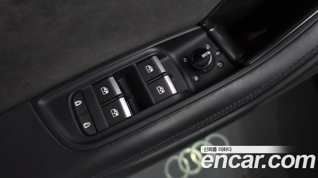 Audi Q8 2021 — photo 35