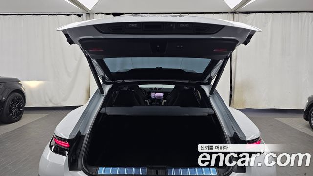 Porsche Panamera 2024 — photo 24