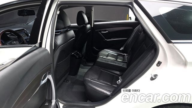 Hyundai i40 2014 — photo 12