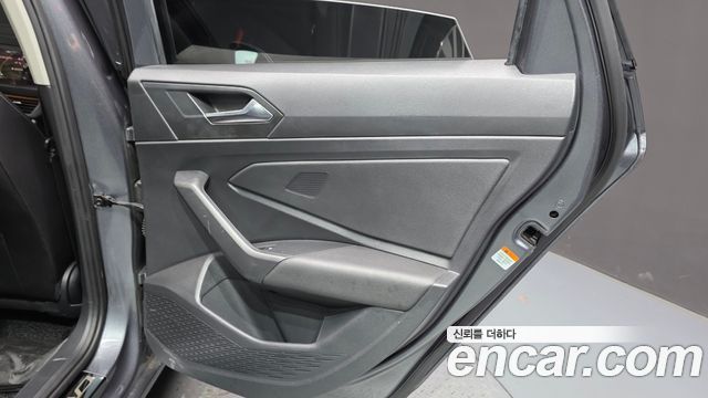 Volkswagen Jetta 2021 — photo 15