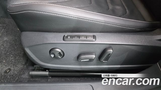 Volkswagen Jetta 2021 — photo 30