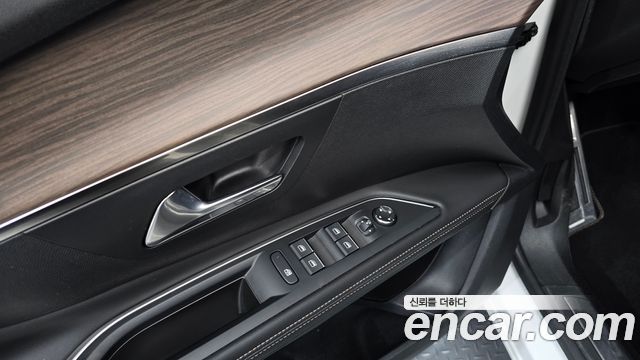 Peugeot 5008 2024 — photo 21
