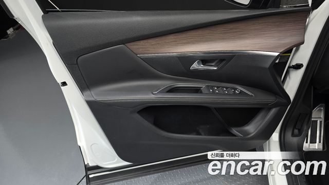 Peugeot 5008 2024 — photo 14