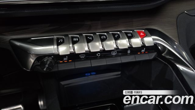Peugeot 5008 2024 — photo 29