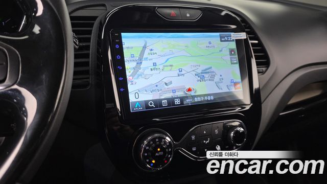 Renault Korea QM3 2015 — photo 13