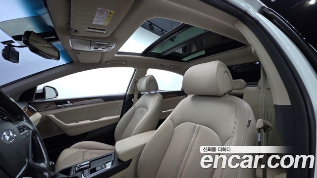 Hyundai Sonata 2015 — photo 18