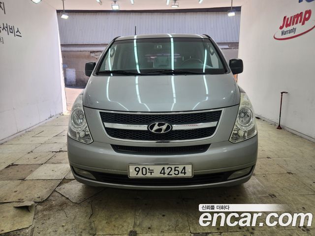 Hyundai Starex 2011 — photo 2
