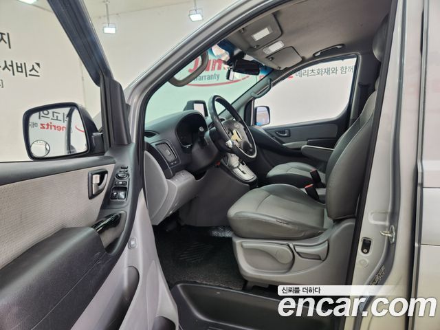 Hyundai Starex 2011 — photo 9