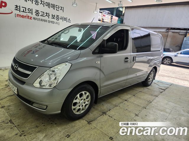 Hyundai Starex 2011 — photo 18