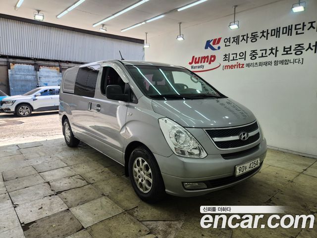 Hyundai Starex 2011 — photo 19