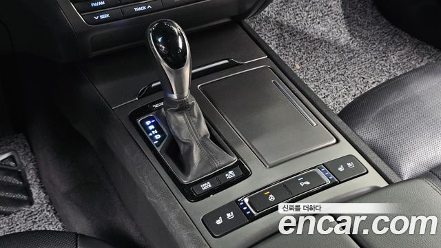 Hyundai Genesis 2016 — photo 12