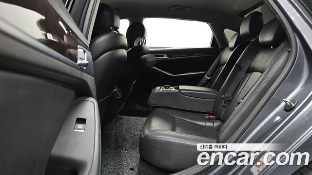 Hyundai Genesis 2016 — photo 17