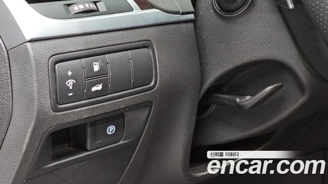 Hyundai Genesis 2016 — photo 19