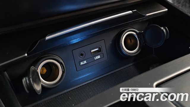 Hyundai Genesis 2016 — photo 26