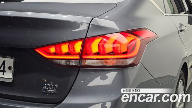 Hyundai Genesis 2016 — photo 9