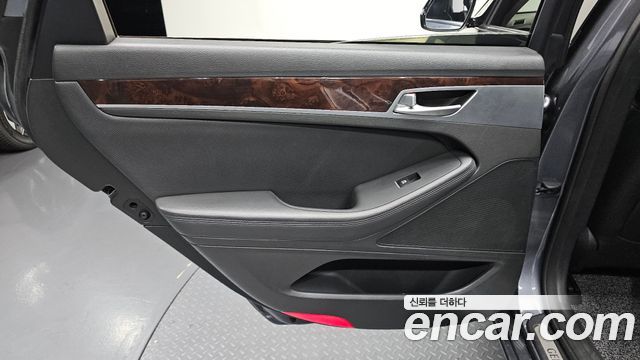 Hyundai Genesis 2016 — photo 15