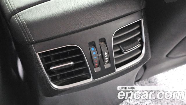 Hyundai Genesis 2016 — photo 30