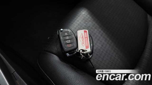 Hyundai AVANTE 2016 — photo 21