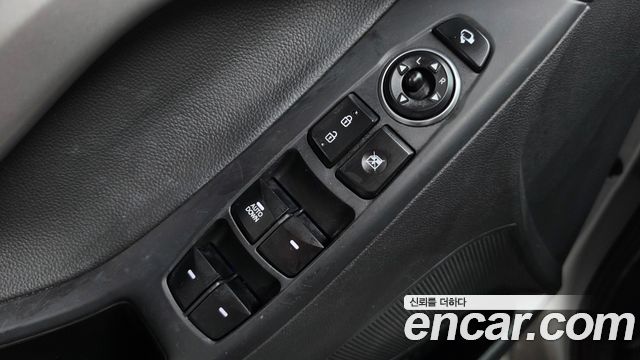 Hyundai AVANTE 2016 — photo 28