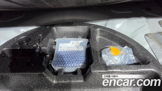 Hyundai AVANTE 2016 — photo 31