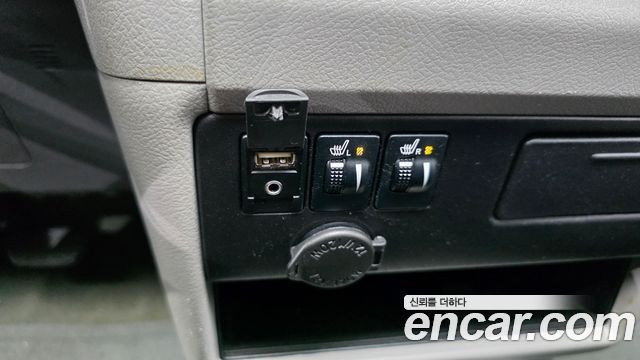 Toyota Sienna 2017 — photo 18