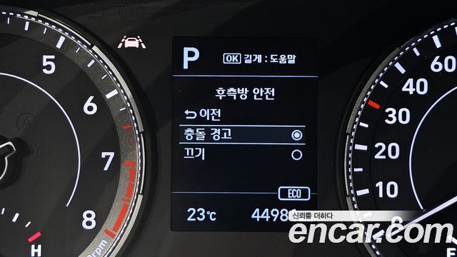 Hyundai Venue 2020 — photo 29