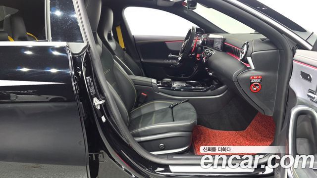 Mercedes-Benz CLA-Class 2022 — photo 16