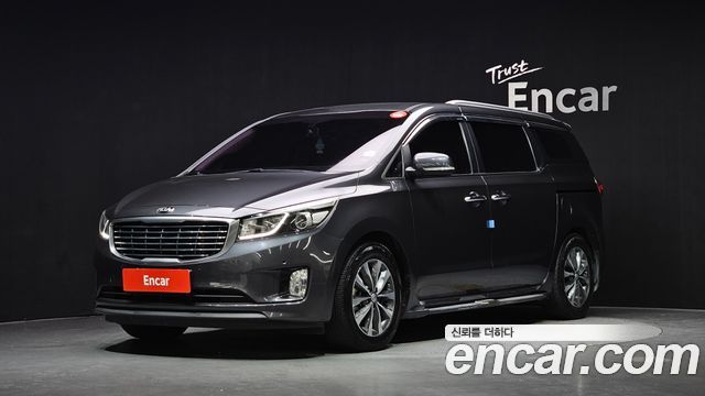 Kia Canival 2016 — photo 1