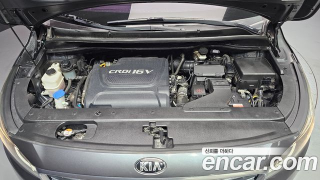 Kia Canival 2016 — photo 6